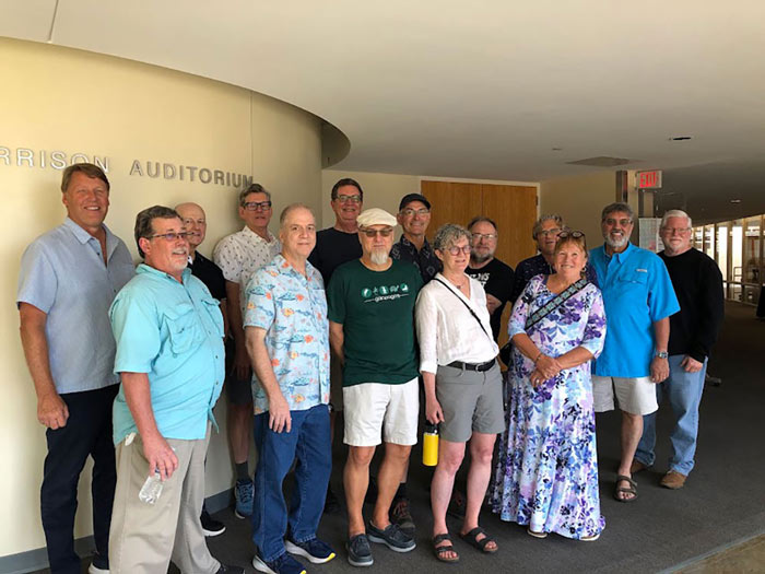 School of Architecture Class of 1984 poses for photo at 40th reunion