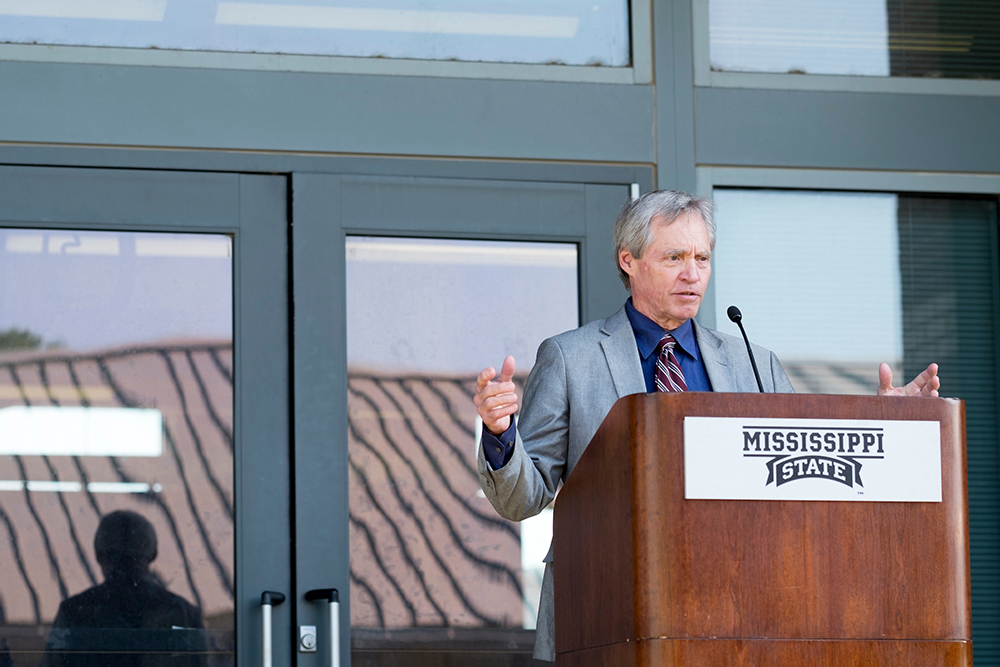 Landscape Architecture Rain Garden ribbon-cutting.<br />
George Hopper, Dean of the College of Agriculture and Life Sciences addresses the crowd.<br />
 (photo by Megan Bean / © Mississippi State University)